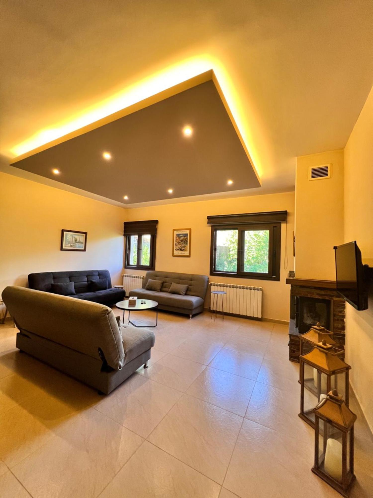 Austria Luxury Apartments, Faraya Hotel Exteriér fotografie